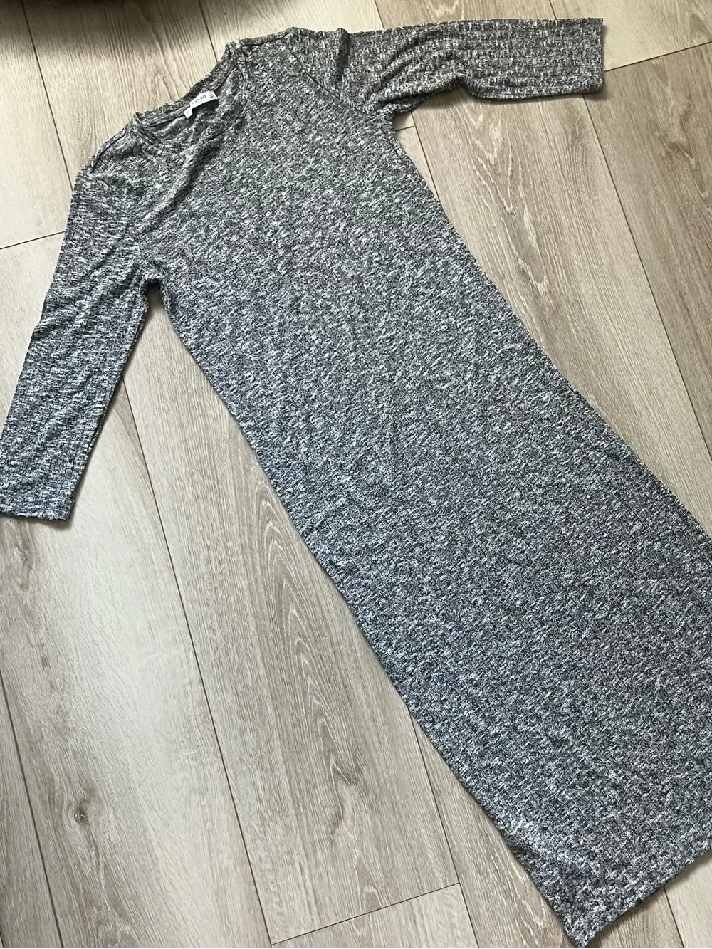 Mango Silver Heather Midi Dress with 3/4 Sleeves | XS - Picture 3 of 7